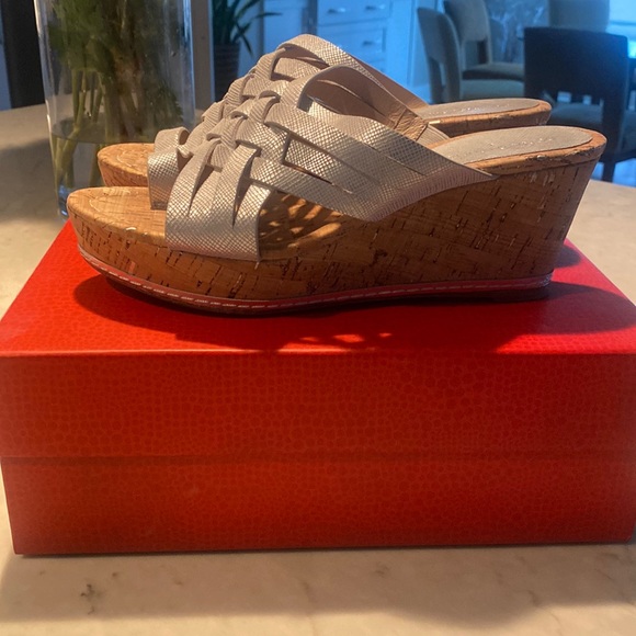 Donald J. Pilner Sandals - Picture 1 of 6